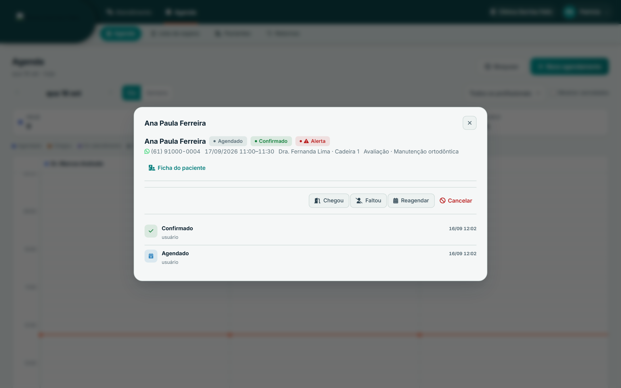 Detalhe de um agendamento com botões Chegou, Faltou, Reagendar e Cancelar, e linha do tempo de status